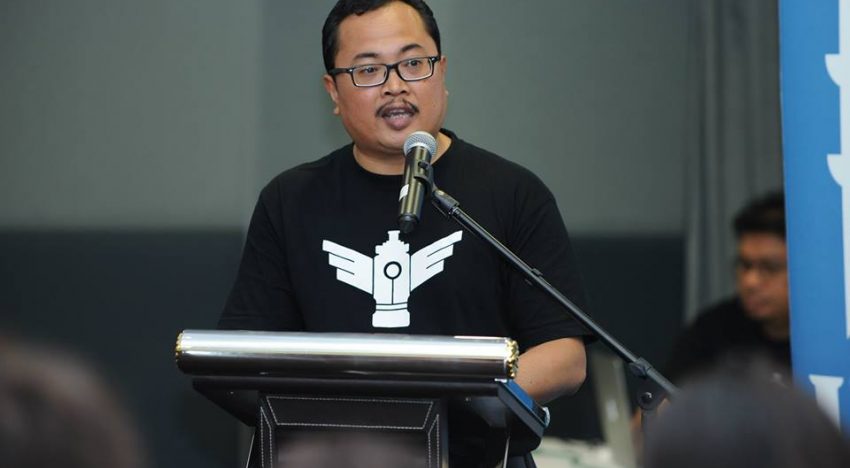 Rashdan Ramlee CEO Netcarbon, Menghasilkan Animasi 3D Bertaraf Dunia. Rashdan Ramlee CEO Netcarbon, Menghasilkan Animasi 3D Bertaraf Dunia.